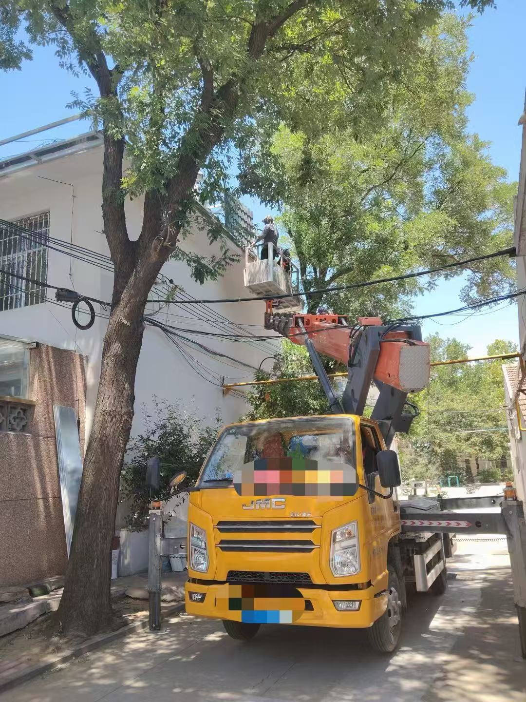 岱岳区高空作业车能吊装重物吗？最大承载多少公斤？