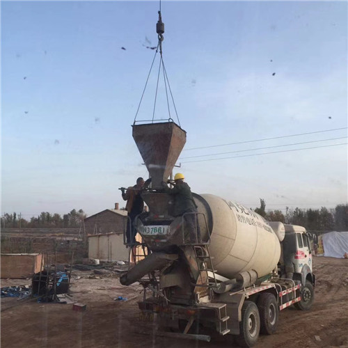 岱岳区“精准瞄准”—— 吊车的 “定位导航” 技术