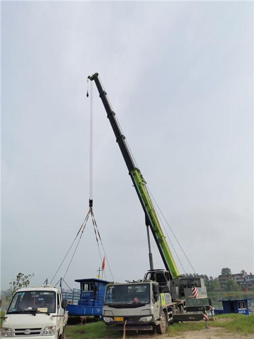 岱岳区桥梁建设吊装案例